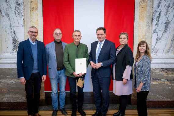 v.l.n.r. Leiter der ÖKO Christian Bauer, BAW-Direktor Peter Strauss, Regierungsrat Günther Gratzl, Sektionschefin Monika Mörth, BAW-Mitarbeiterin Elisabeth Peham